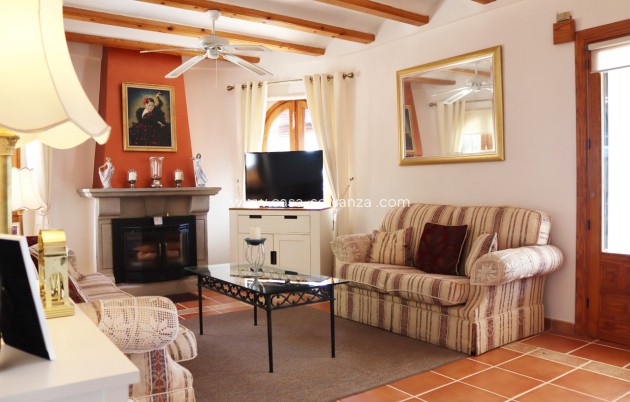 Herverkoop - Villa - Benigembla - Inland