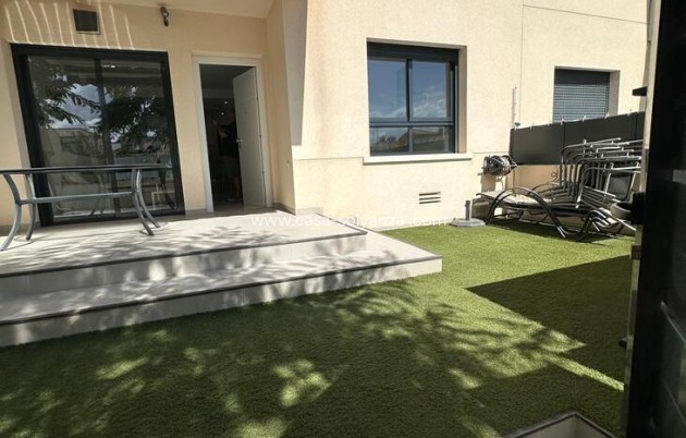 Resale - Apartment / flat - Pilar de la Horadada - Costa Blanca