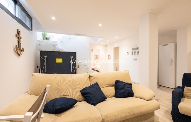 Wiederverkauf - Villa - Orihuela - Villamartin