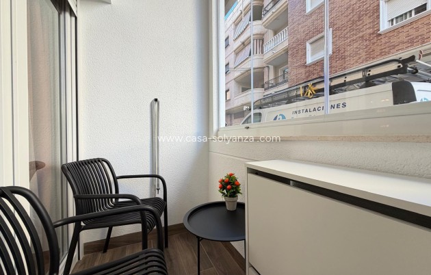 Herverkoop - Appartement / flat - Torrevieja - Puerto