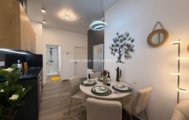 Herverkoop - Appartement / flat - Torrevieja - Puerto