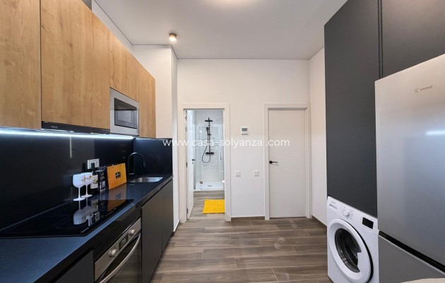 Herverkoop - Appartement / flat - Torrevieja - Puerto