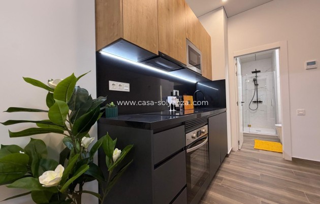 Herverkoop - Appartement / flat - Torrevieja - Puerto