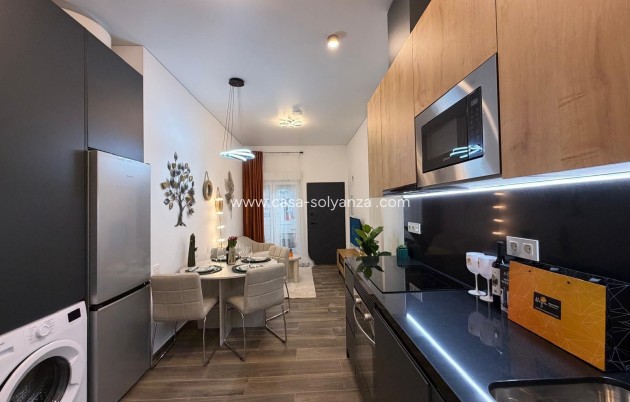 Herverkoop - Appartement / flat - Torrevieja - Puerto