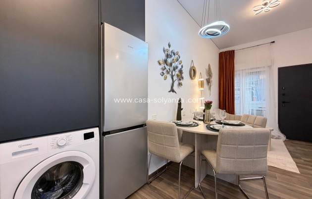 Herverkoop - Appartement / flat - Torrevieja - Puerto