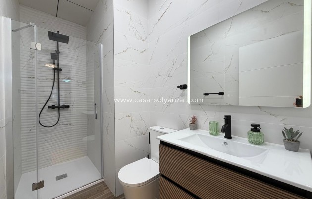 Herverkoop - Appartement / flat - Torrevieja - Puerto