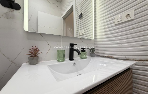 Herverkoop - Appartement / flat - Torrevieja - Puerto