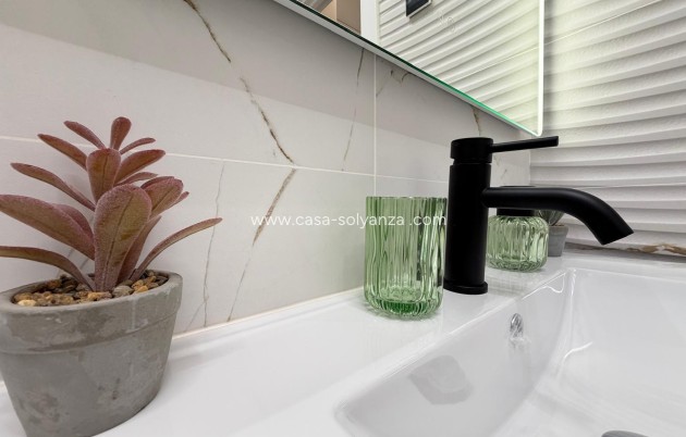 Herverkoop - Appartement / flat - Torrevieja - Puerto