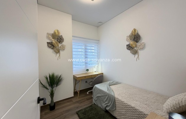 Herverkoop - Appartement / flat - Torrevieja - Puerto