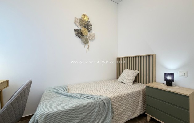 Herverkoop - Appartement / flat - Torrevieja - Puerto