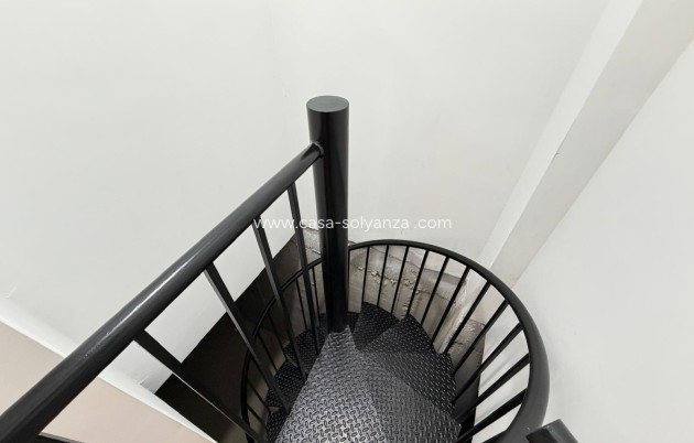 Herverkoop - Appartement / flat - Torrevieja - Puerto