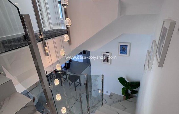 Herverkoop - Villa - Villamartin - PAU 8