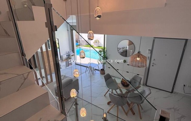 Herverkoop - Villa - Villamartin - PAU 8