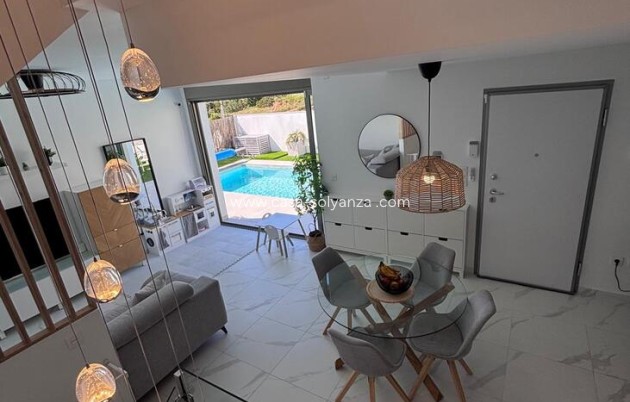 Herverkoop - Villa - Villamartin - PAU 8