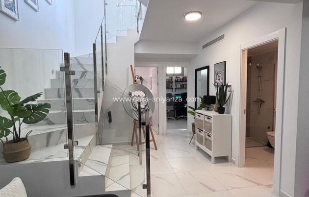 Herverkoop - Villa - Villamartin - PAU 8