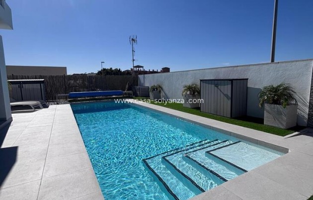 Herverkoop - Villa - Villamartin - PAU 8