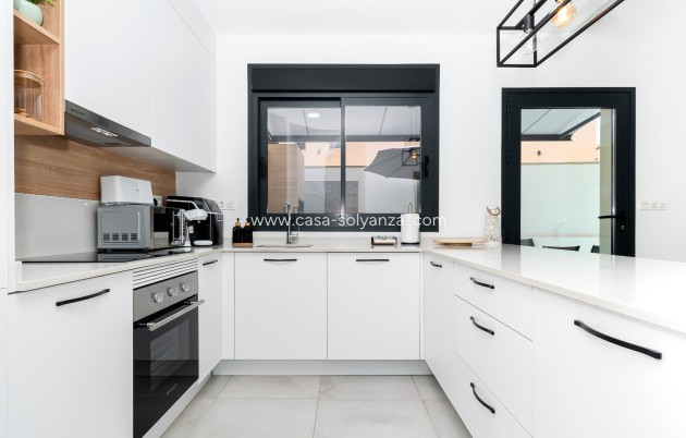 Herverkoop - Villa - Los Montesinos