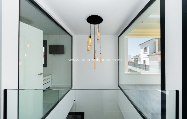 Herverkoop - Villa - Los Montesinos