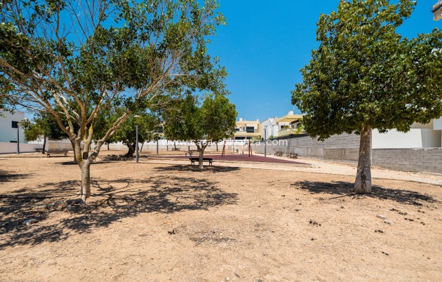 Herverkoop - Villa - Los Montesinos