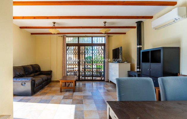 Wiederverkauf - Villa - Villamartin - Villamartín