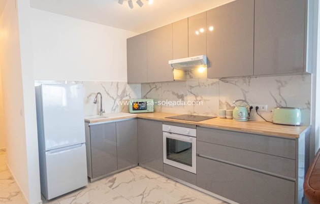Wiederverkauf - Wohnung - Orihuela Costa - Villamartín