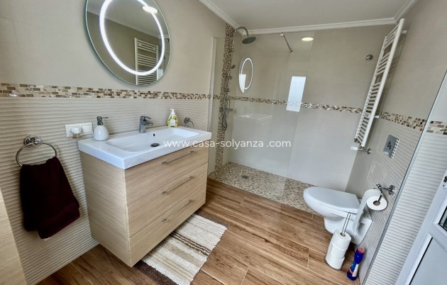 Herverkoop - Villa - Cabo Roig