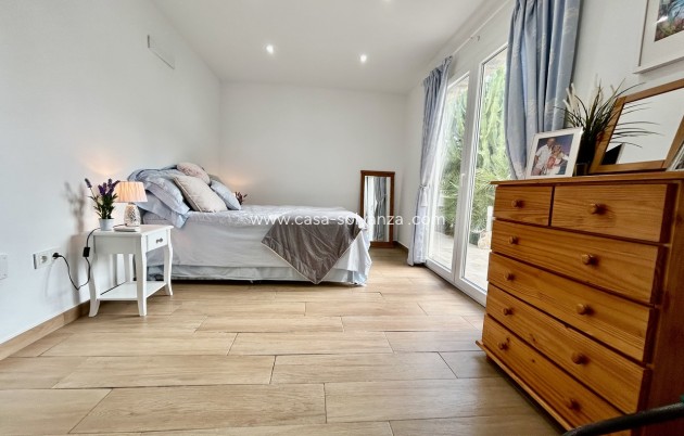 Herverkoop - Villa - Cabo Roig