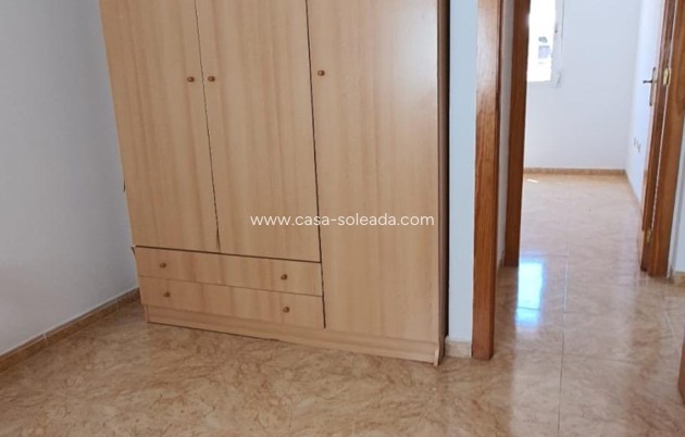 Resale - Apartment / flat - Torrevieja - Center