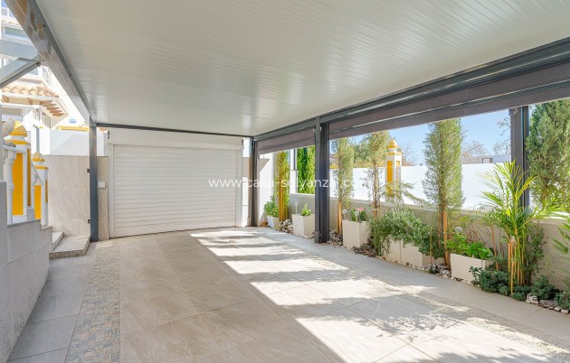 Herverkoop - Adosado - Punta Prima