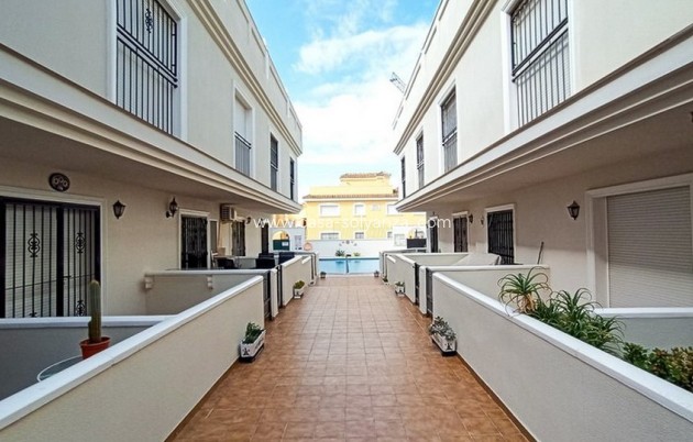 Herverkoop - Appartement / flat - Formentera del Segura