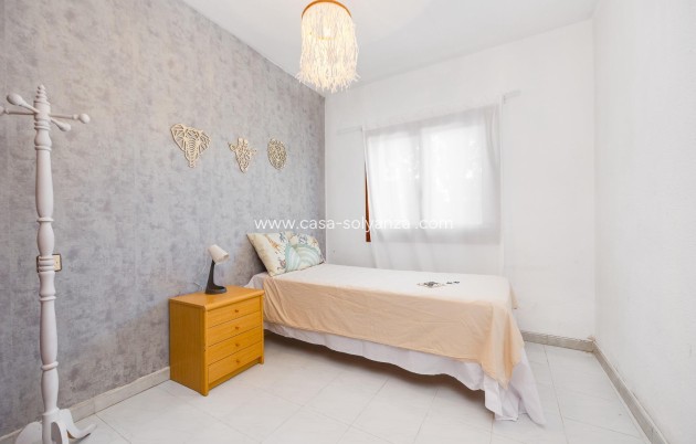 Resale - Villa - Torrevieja - Nueva Torrevieja