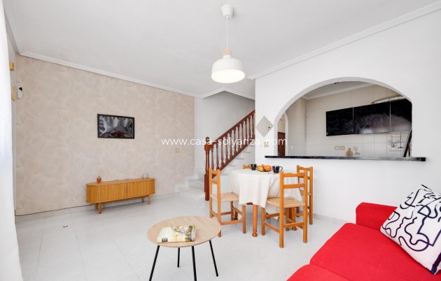 Resale - Villa - Torrevieja - Nueva Torrevieja