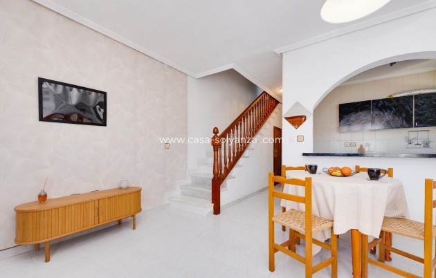 Resale - Villa - Torrevieja - Nueva Torrevieja