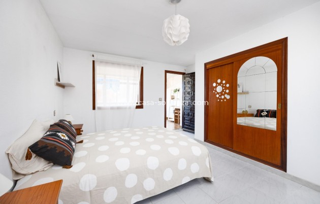 Resale - Villa - Torrevieja - Nueva Torrevieja