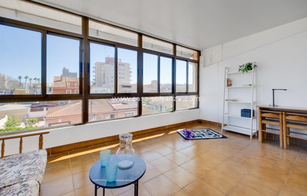 Resale - Villa - Torrevieja - Nueva Torrevieja