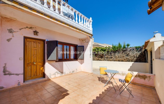 Resale - Villa - Torrevieja - Nueva Torrevieja