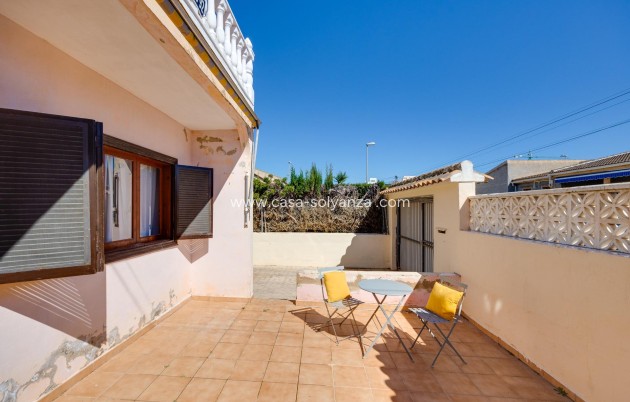 Resale - Villa - Torrevieja - Nueva Torrevieja