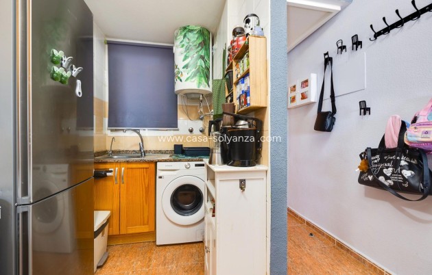 Resale - Apartment / flat - Torrevieja - Center