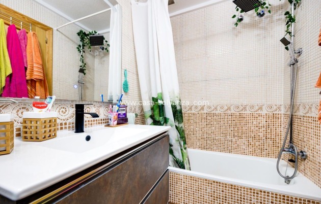 Resale - Apartment / flat - Torrevieja - Center