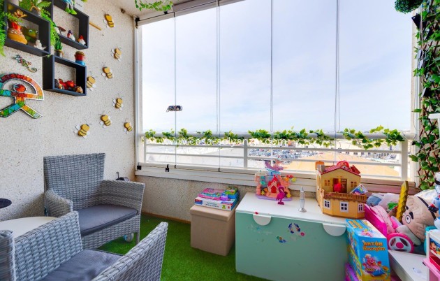 Resale - Apartment / flat - Torrevieja - Center