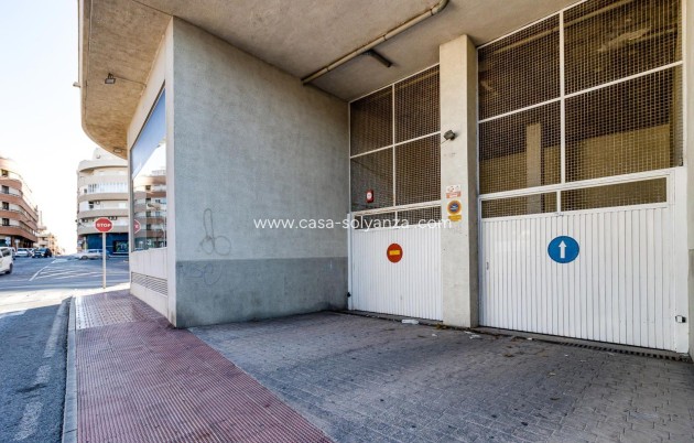 Resale - Apartment / flat - Torrevieja - Center
