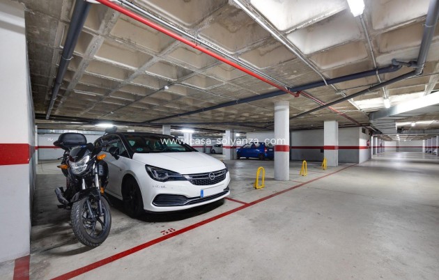 Resale - Apartment / flat - Torrevieja - Center