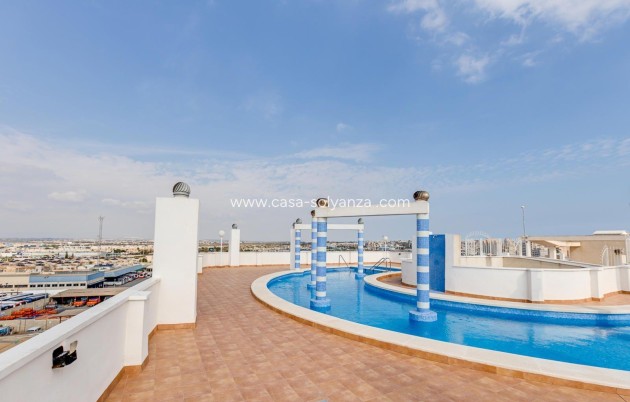 Resale - Apartment / flat - Torrevieja - Center