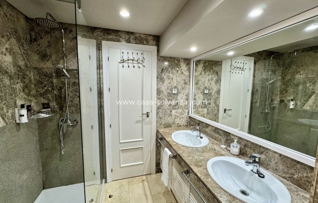 Resale - Villa - La Manga del Mar Menor - Costa Calida