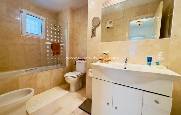 Herverkoop - Villa - Orihuela Costa - Playa Flamenca