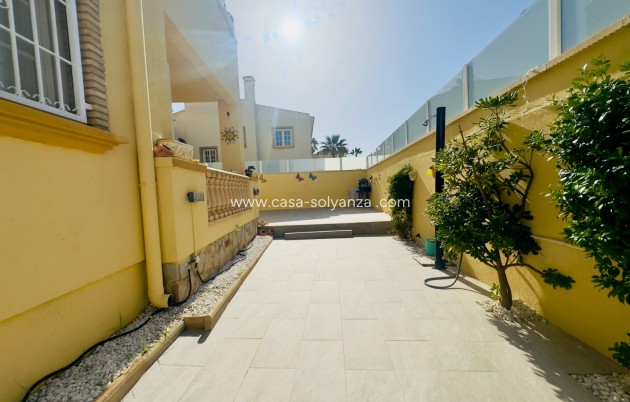 Herverkoop - Villa - Orihuela Costa - Playa Flamenca