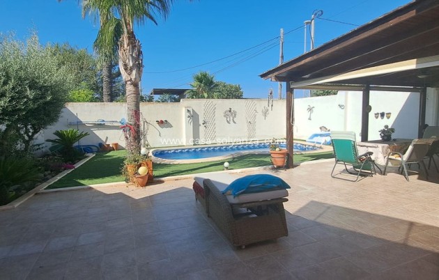 Resale - Townhouse - Dolores de Pacheco - Inland