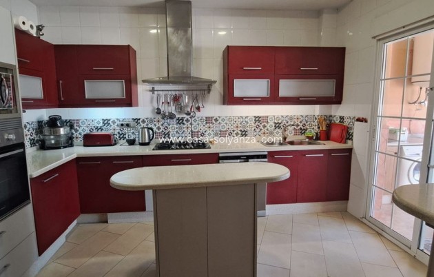 Resale - Townhouse - Dolores de Pacheco - Inland