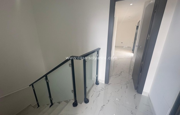 Wiederverkauf - Villa - Orihuela Costa