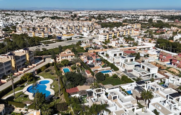 Herverkoop - Land - Lomas de Cabo Roig